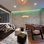 Good Vibes Luxurious Loft In Paris 11Th, With Ac & Table Football